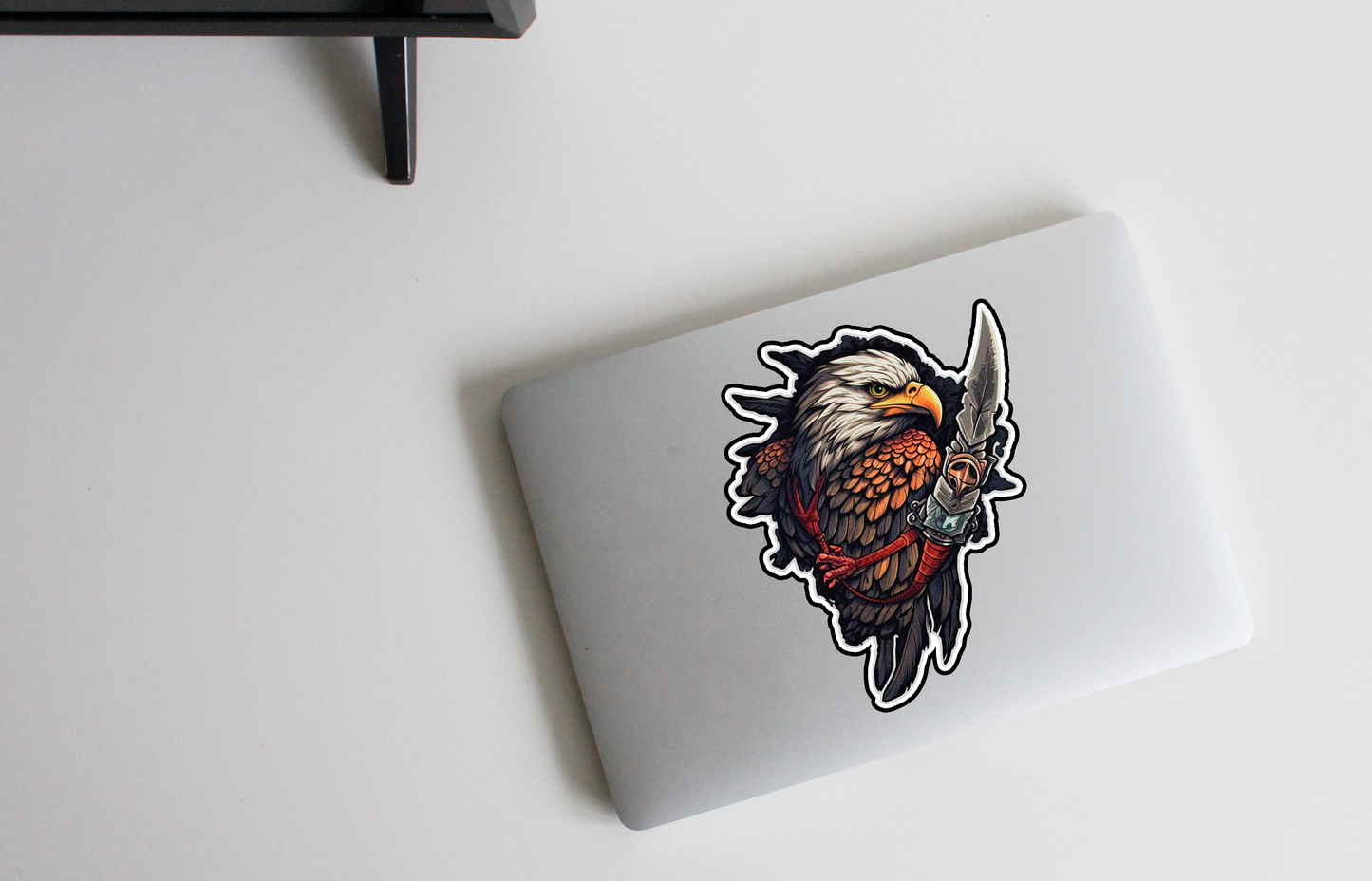 Ontketen je Kracht met de 'Eagle Spear' sticker | Een Majestueuze Mix van Moed en Vrijheid!